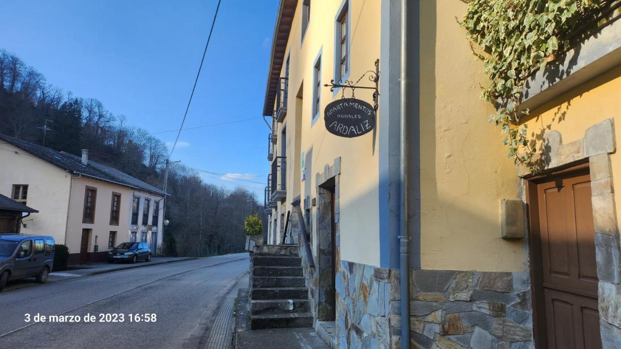 Apartamentos Rurales Casa Ardaliz Cangas De Narcea Exterior foto